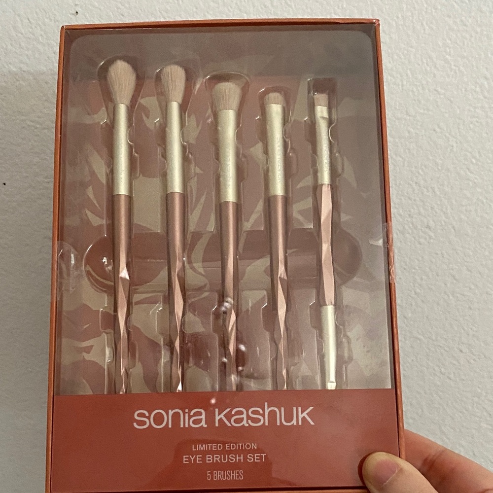 Sonia Kashuk Rose Gold and Cream Eye Brush Collection